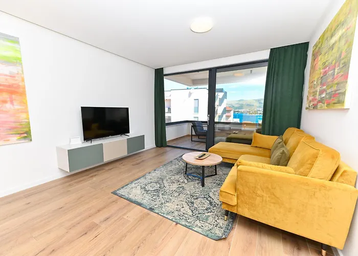 Diva Luxury 特罗吉尔