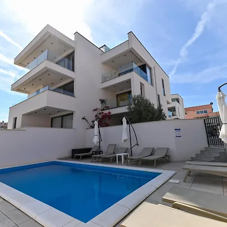 Diva Luxury Apartment *