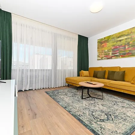 Diva Luxury * 트로기르